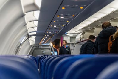 Mit dem neuen Gesetz soll für mehr Sicherheit an Bord von Passagierflugzeugen gesorgt werden.